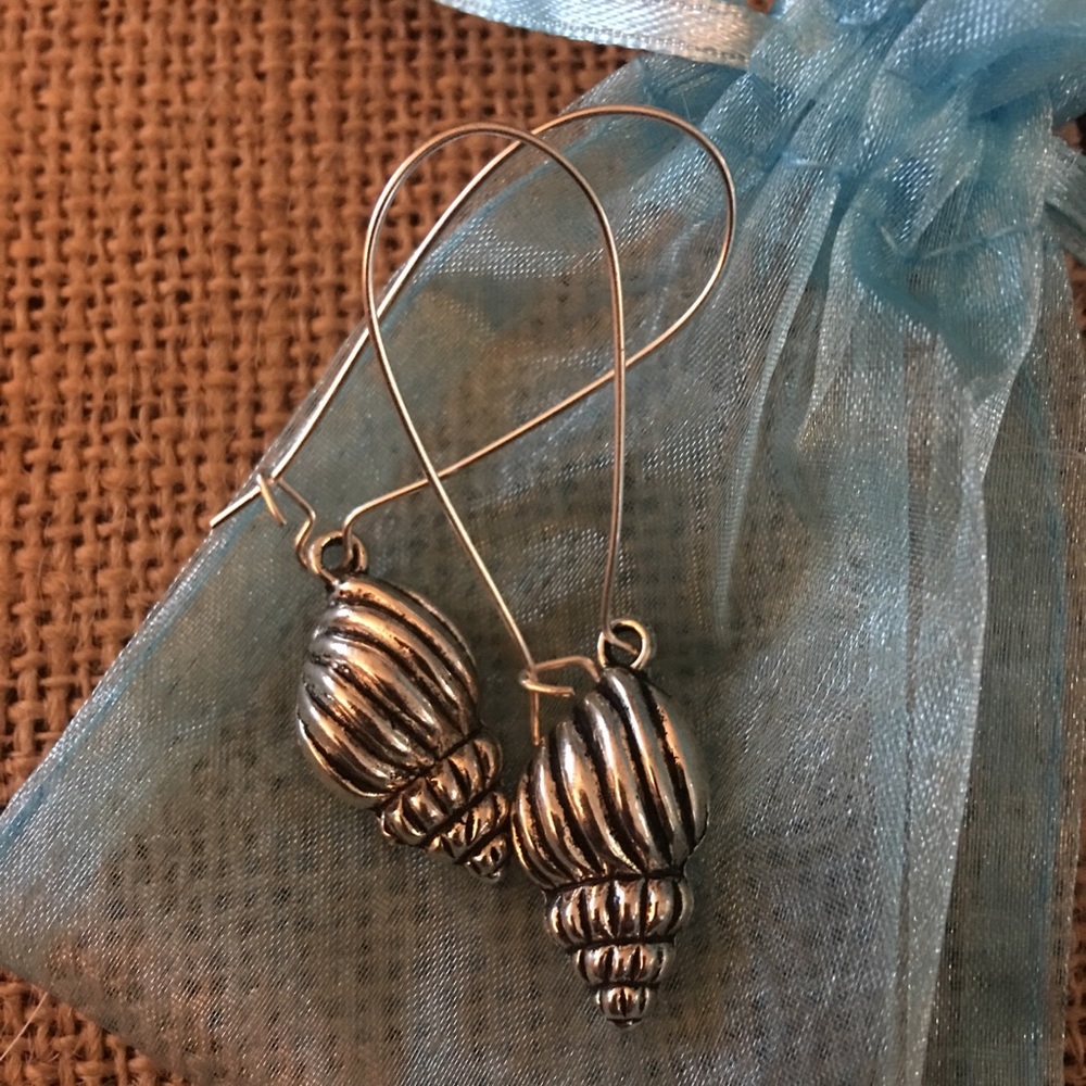 So I sell sea shells! Earrings!